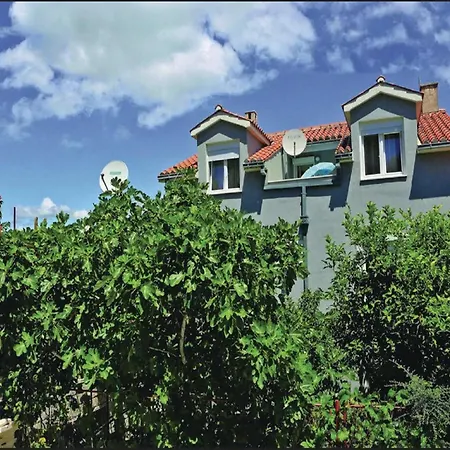 Apartment Halilovi - Two Bedroom 2 *